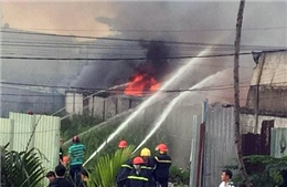 Bình Dương: Cháy nhà xưởng rộng gần 1.000 m2