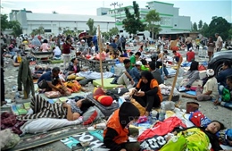 Chạy đua với thời gian tìm kiếm nạn nhân trong các khách sạn bị sập do động đất, sóng thần tại Indonesia