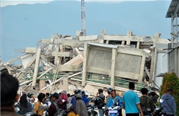 Indonesia: Các nạn nhân động đất, sóng thần được chuyển đến thành phố Balikpapan
