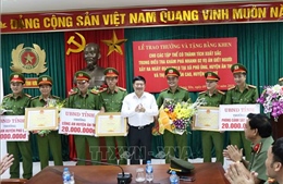 Khen thưởng đột xuất sau 2 vụ phá án giết người nghiêm trọng tại Hưng Yên