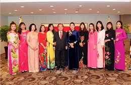 Chủ tịch Quốc hội gặp mặt các gia đình đa văn hóa Việt Nam - Hàn Quốc tại Busan