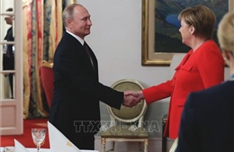 Tổng thống Nga điện đàm nhiều vấn đề &#39;nóng&#39; với Thủ tướng Đức 