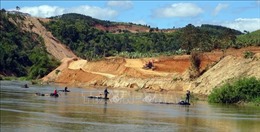 Theo chân lực lượng kiểm lâm ngăn chặn vận chuyển gỗ lậu trên sông Đăk Bla