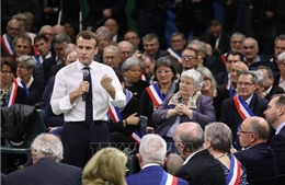 Tổng thống Pháp khởi động cuộc đối thoại quốc gia