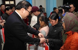 Bí thư Thành ủy Hà Nội tặng quà Tết cho các hộ dân hoàn cảnh khó khăn