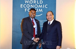 Thủ tướng Nguyễn Xuân Phúc tiếp lãnh đạo các Tập đoàn đa quốc gia bên lề WEF Davos 2019