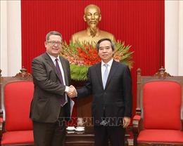 Trưởng ban Kinh tế Trung ương Nguyễn Văn Bình tiếp Trợ lý Đại diện Thương mại Hoa Kỳ
