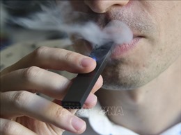 Hút thuốc lá điện tử tăng vọt ở giới trẻ Mỹ