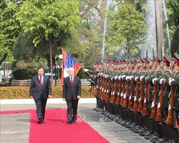 Lễ đón trọng thể Tổng Bí thư, Chủ tịch nước Nguyễn Phú Trọng tại thủ đô Viêng Chăn