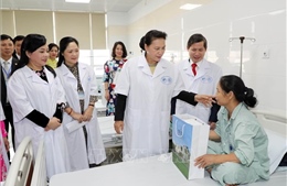 Chủ tịch Quốc hội Nguyễn Thị Kim Ngân: Đảng, Nhà nước luôn quan tâm phát huy y học cổ truyền 