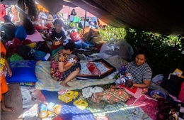 6.000 trẻ em Indonesia vẫn phải sống trong lều tạm sau thảm họa động đất sóng thần 