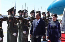 Thủ tướng Nguyễn Xuân Phúc đến Praha, bắt đầu thăm chính thức Cộng hòa Séc