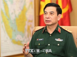 Trao Huy hiệu 40 năm tuổi Đảng cho hai Nguyên Phó Tổng Tham mưu trưởng Quân đội nhân dân Việt Nam