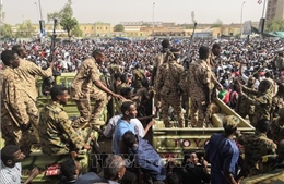 Quân đội Sudan cam kết chuyển giao quyền lực