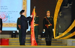 Phó Thủ tướng Vương Đình Huệ trao Huân chương Lao động cho huyện Nghi Lộc
