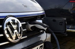 Pháp, Đức đầu tư hàng tỷ USD hình thành liên minh sản xuất pin cho ô tô điện ở châu Âu