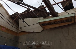 Lốc xoáy khiến hàng chục ngôi nhà ở Hương Khê, Hà Tĩnh bị tốc mái 