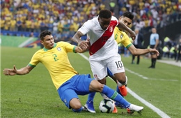 COPA AMERICA 2019: Đội tuyển Peru mất tiền đạo chủ lực Farfan vì chấn thương