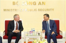 Bộ trưởng Tô Lâm tiếp Phó Chủ tịch Chính sách công và Quan hệ Chính phủ của Google