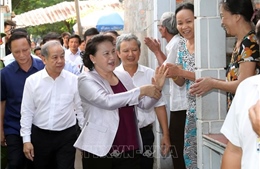 Chủ tịch Quốc hội Nguyễn Thị Kim Ngân làm việc với lãnh đạo chủ chốt tỉnh Thừa Thiên - Huế