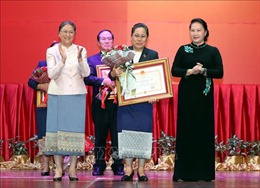 Trao tặng Huân, Huy chương của Nhà nước Việt Nam cho tập thể, cá nhân của Quốc hội Lào