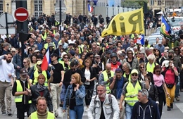Pháp: 600 người biểu tình &#39;Áo vàng&#39; họp đại hội bàn kế hoạch tiếp theo
