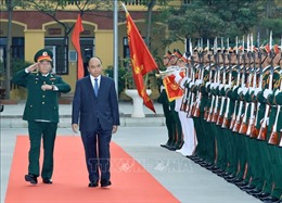 Thủ tướng Nguyễn Xuân Phúc thăm và làm việc tại Binh chủng Tăng Thiết giáp