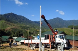 Gần 1.200 hộ dân vùng khó khăn ở Kon Tum được cấp điện lưới quốc gia