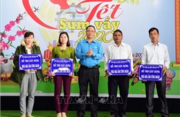 &#39;Tết sum vầy&#39; cho người lao động ở Kon Tum