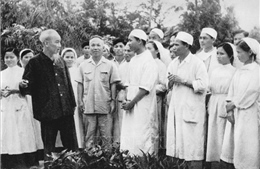 Chủ tịch Hồ Chí Minh với ngành y tế