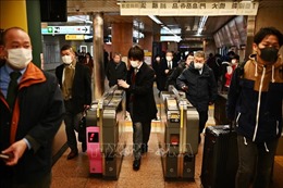 Dịch COVID-19: Mỹ nâng mức cảnh báo đi lại tới Nhật Bản, Hàn Quốc