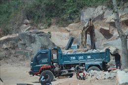 Khai thác khoáng sản trái phép tại mỏ đá Tóc Tiên (Bà Rịa-Vũng Tàu)