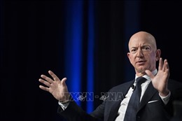 Tỷ phú Jeff Bezos &#39;tăng tốc&#39; bán cổ phiếu Amazon