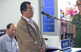 Hoãn phiên tòa xét xử nguyên Chủ tịch, Phó Chủ tịch UBND thành phố Phan Thiết vi phạm quản lý đất đai