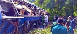 Tai nạn giao thông đặc biệt nghiêm trọng tại Kon Tum: Xe khách chạy sai lộ trình