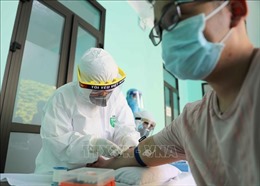 Nhiều trường hợp về từ Đà Nẵng bị sốt, đau họng đã âm tính với virus SARS-CoV-2