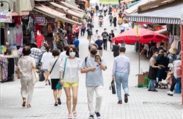 Hàn Quốc ghi nhận số ca lây nhiễm tập thể dịch COVID-19 tăng mạnh