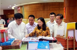 Triển lãm sách, báo &#39;Đảng bộ tỉnh Quảng Ninh từ đại hội đến đại hội&#39;