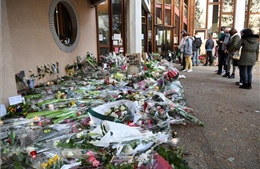 Các trường học tại Pháp tưởng nhớ giáo viên bị sát hại