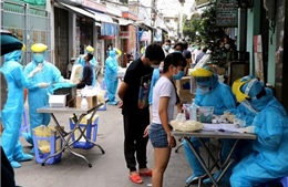 Việt Nam - điểm sáng trong kiểm soát đại dịch COVID-19