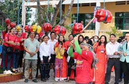 &#39;Tết sum vầy - Kết nối yêu thương&#39; với thầy cô và học sinh có hoàn cảnh khó khăn