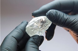 Phát hiện hai viên kim cương hơn 100 carat tại Angola