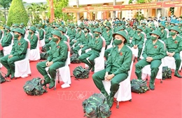 Quân khu 9 giao, nhận quân an toàn