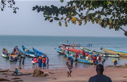Lật thuyền tại Guinea khiến ít nhất 15 người bị đuối nước