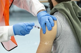 Thuốc xịt họng, thuốc chống sốt rét có thể làm giảm nguy cơ mắc COVID-19
