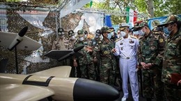 Iran giới thiệu nhiều thiết bị quân sự nội địa mới