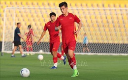 Đội tuyển Việt Nam vẫn nhập cảnh tại TP Hồ Chí Minh khi trở về từ UAE