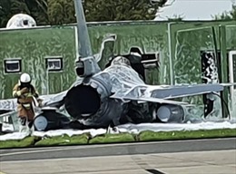 Máy bay chiến đấu F-16 của Bỉ đâm vào tòa nhà ở Hà Lan