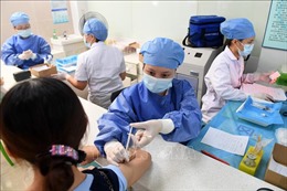 Trung Quốc nỗ lực mở rộng diện đối tượng tiêm chủng