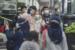 Tổng thống Indonesia kêu gọi người dân đối mặt với COVID-19 như một bệnh đặc hữu